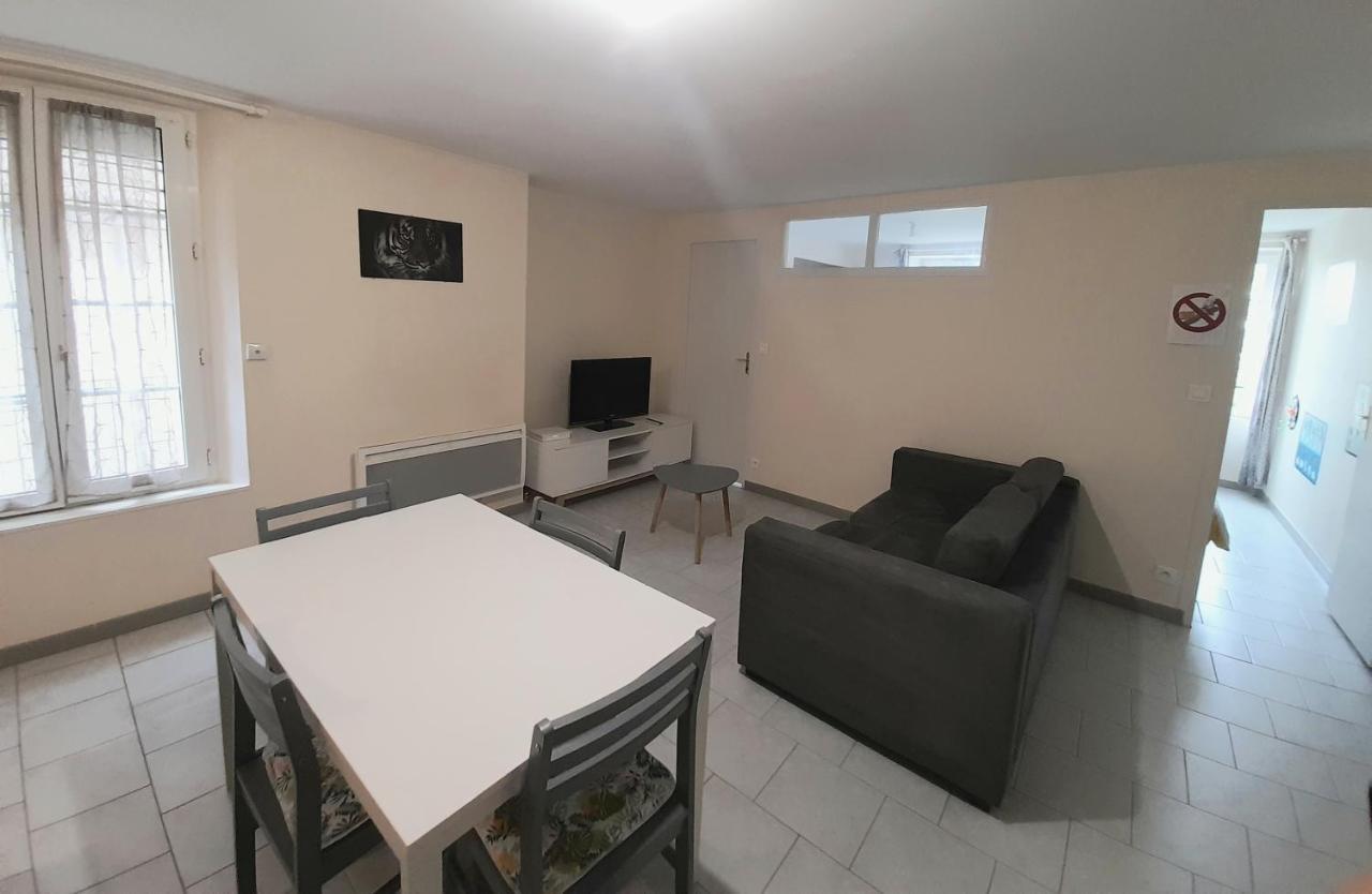 Ferienwohnung Animalier Joigny Exterior foto